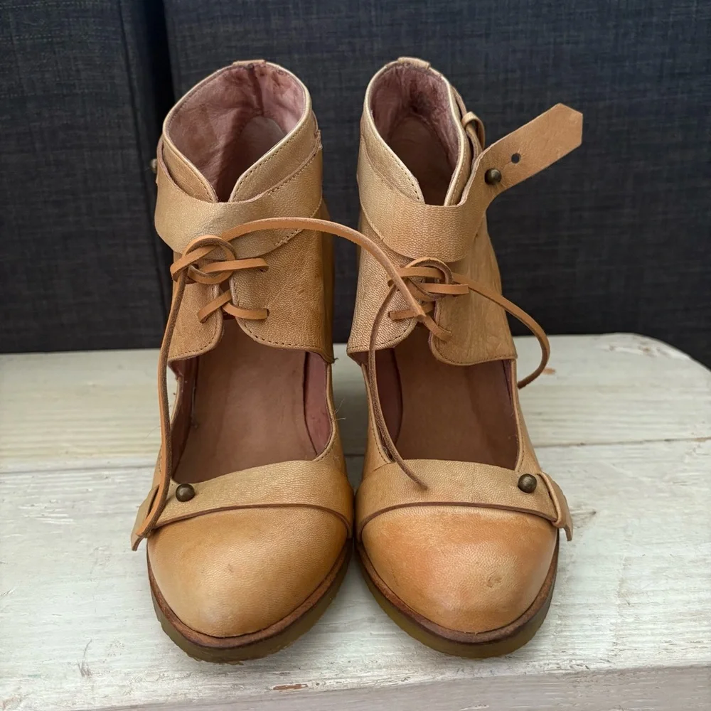 Anthropologie Lucky Penny Leather Wedges Camel Tan  Retro Sz. 39/8.5 Retail $179